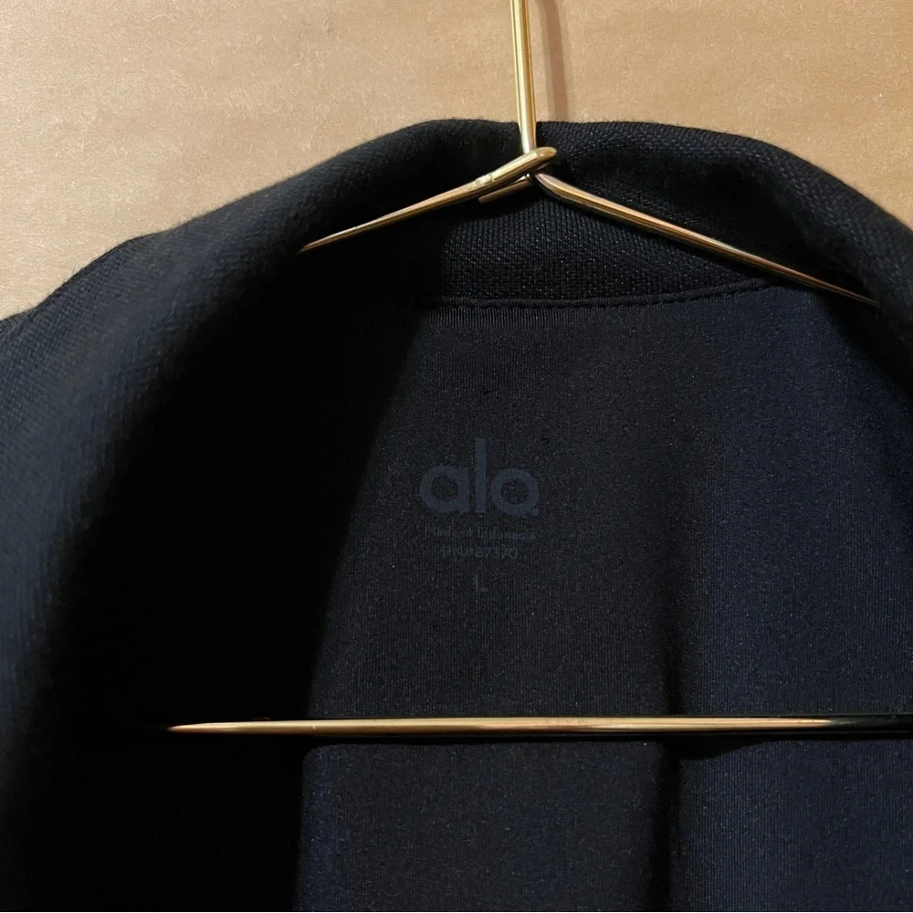 Alo | Cropped Prestige Polo Shirt Collared Built in Bra Top Pique Black Size L